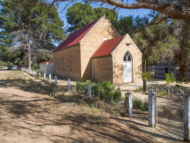 1953 Black Hill Rd BLACK HILL 5353