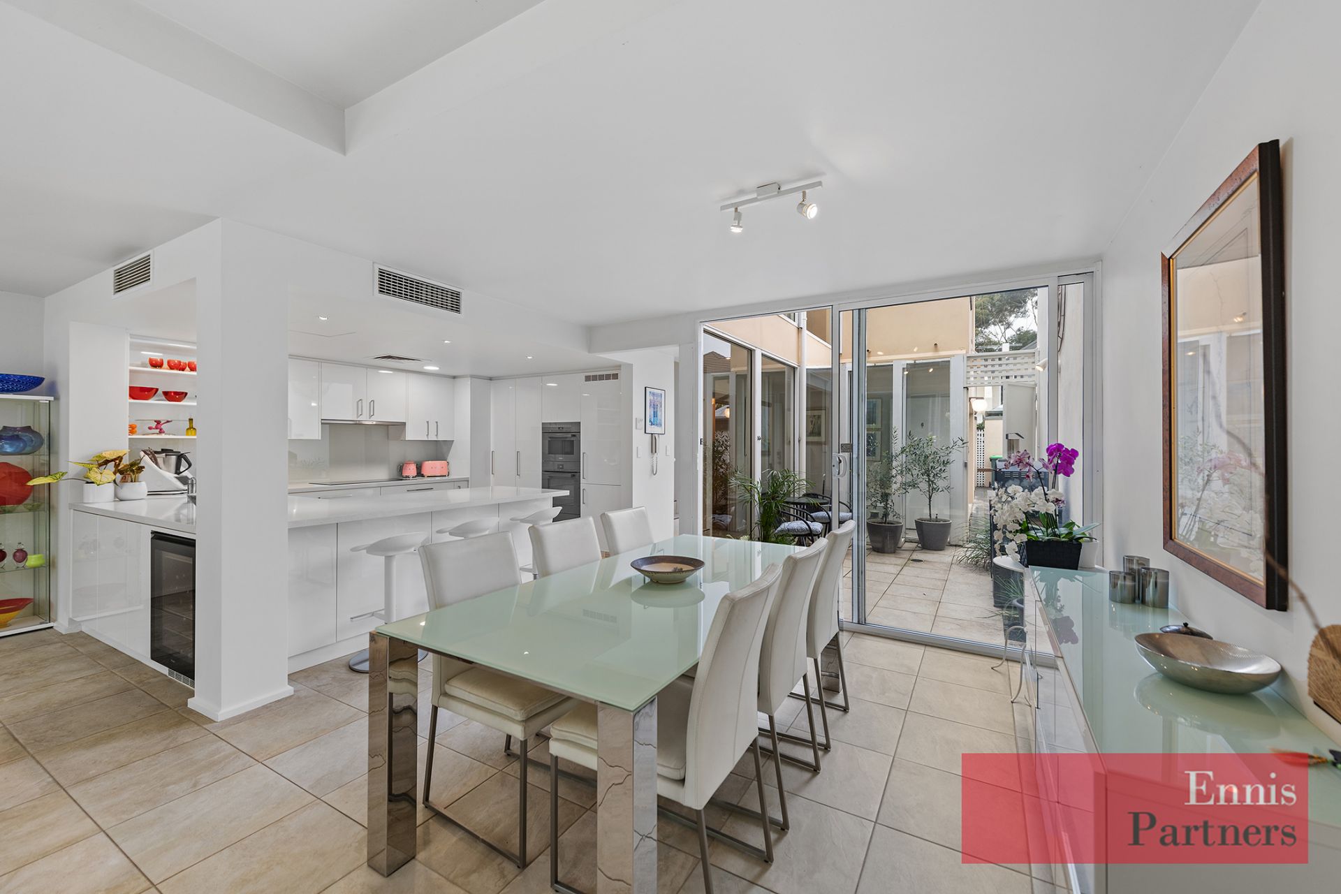 “Residence” Mackinnon Parade North Adelaide 5006